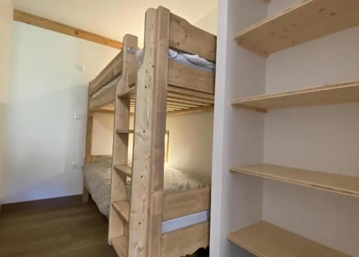 Semesterbostad Les Perics *